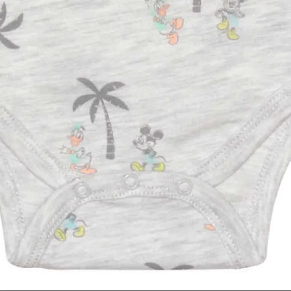MICKEY MOUSE INFANT Layette 4-piece Set - Picture 9 of 10